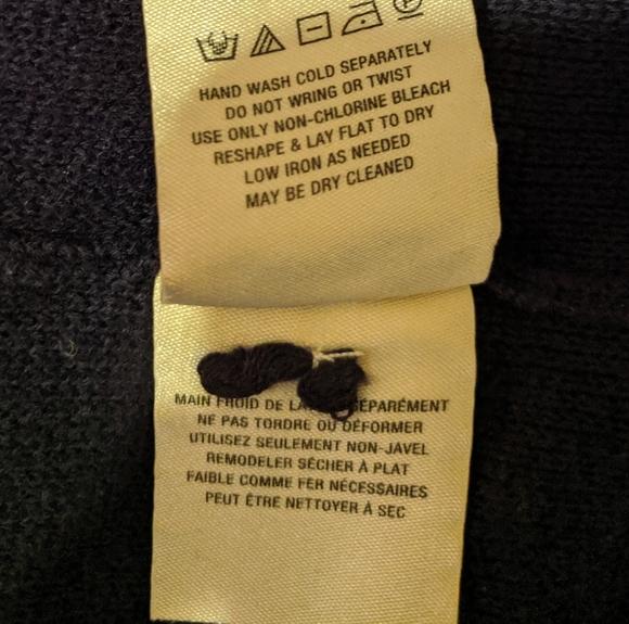 Knitted & Knotted Navy Cold Shoulder Sweater XS - Picture 6 of 9